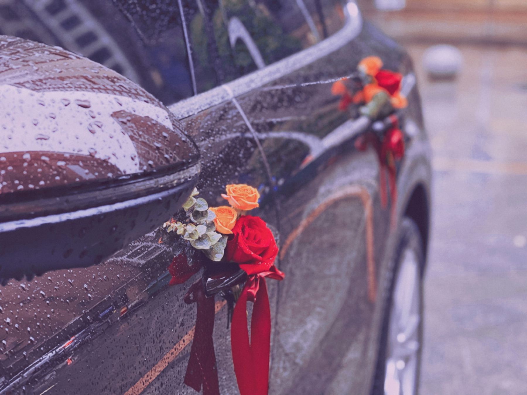 结婚租车用奔驰和奥迪-选择豪车结婚更有仪式感！